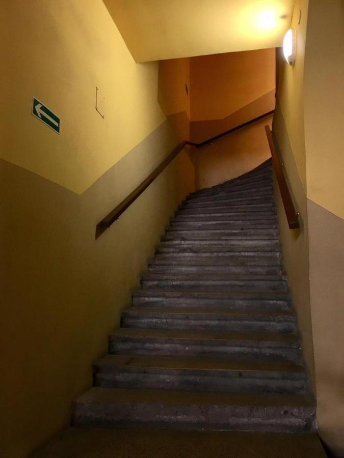 Real Vip Hostel Cracovia Exterior foto